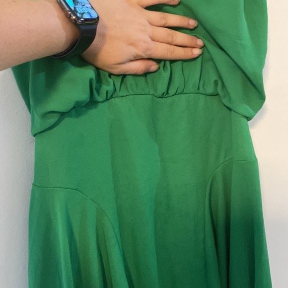 Bisou Bisou by Michele Bohbot, Sleeveless Flowy Green Dress - Picture 5 of 11